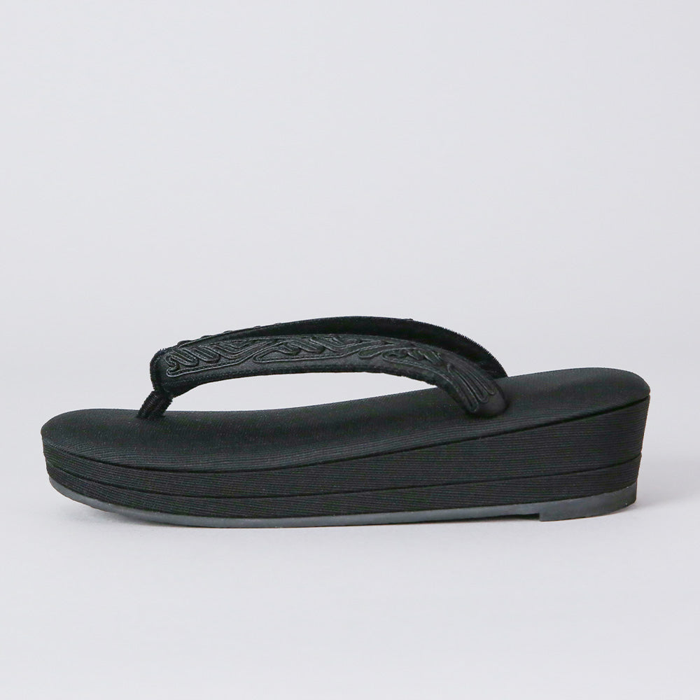 Zori | Cord embroidered sandals | Sunao model