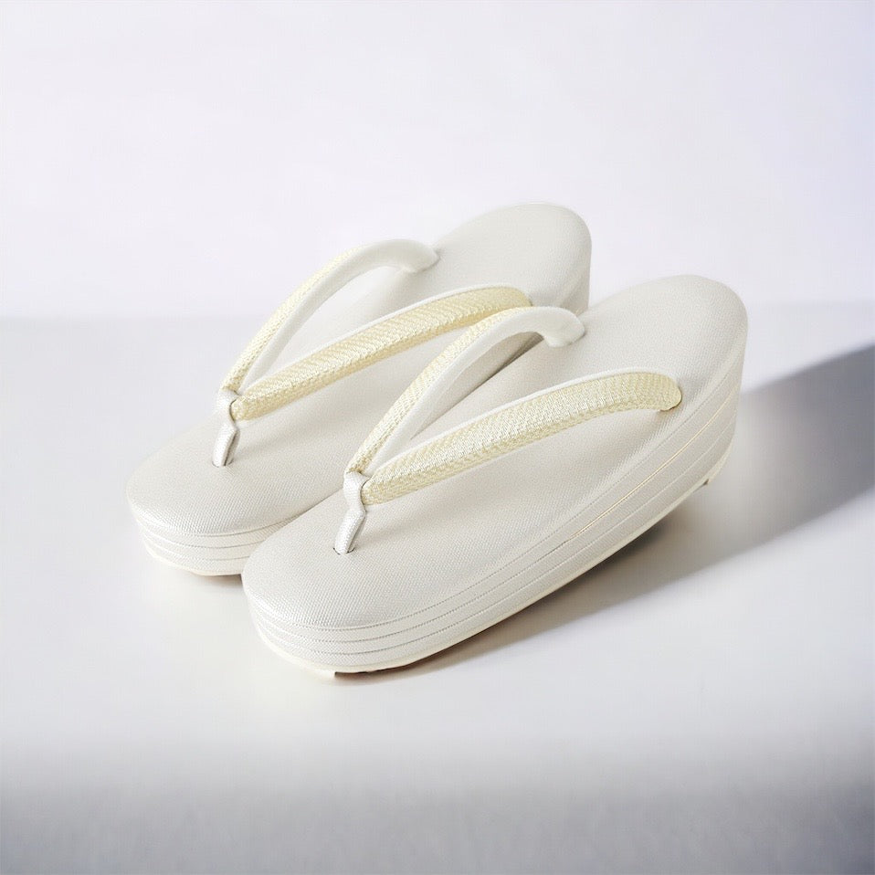 95周年記念モデル 草履|律-りつ- 岩佐オフィシャルショップ<フォーマルバッグ・和装バッグ・草履>【公式サイト】