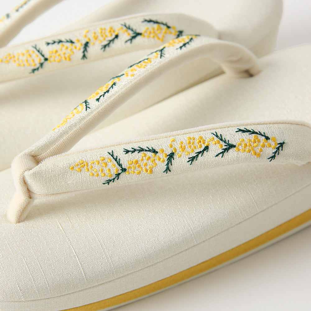 草履|ミモザ刺繡の草履|すなおモデル 岩佐オフィシャルショップ<フォーマルバッグ・和装バッグ・草履>【公式サイト】
