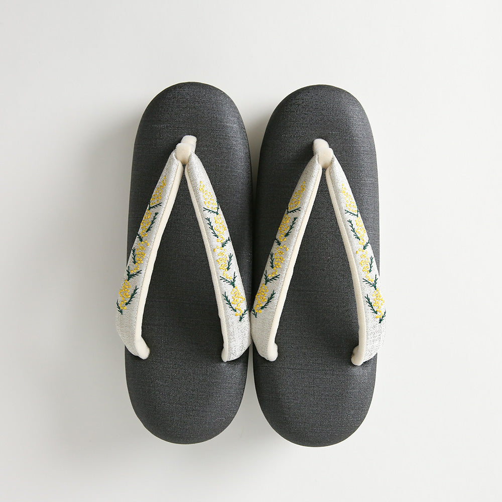 草履|ミモザ刺繡の草履|すなおモデル