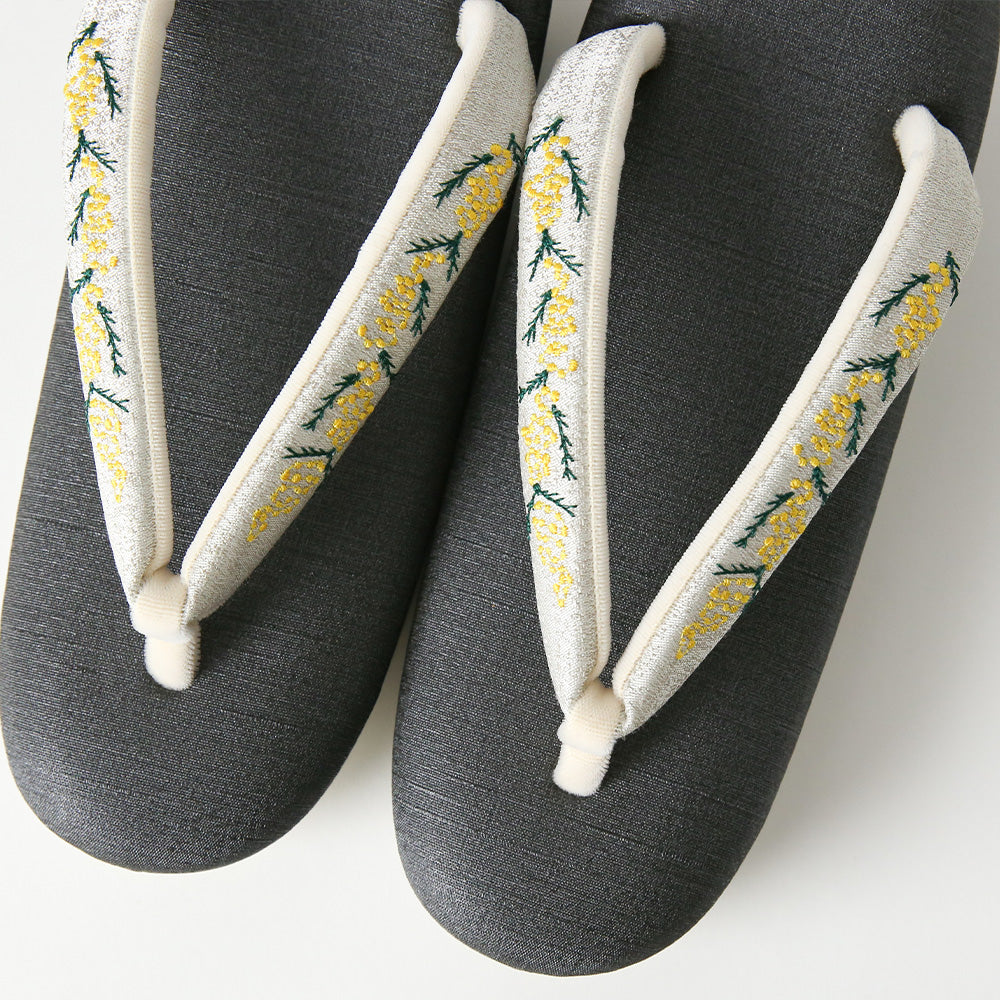 草履|ミモザ刺繡の草履|すなおモデル