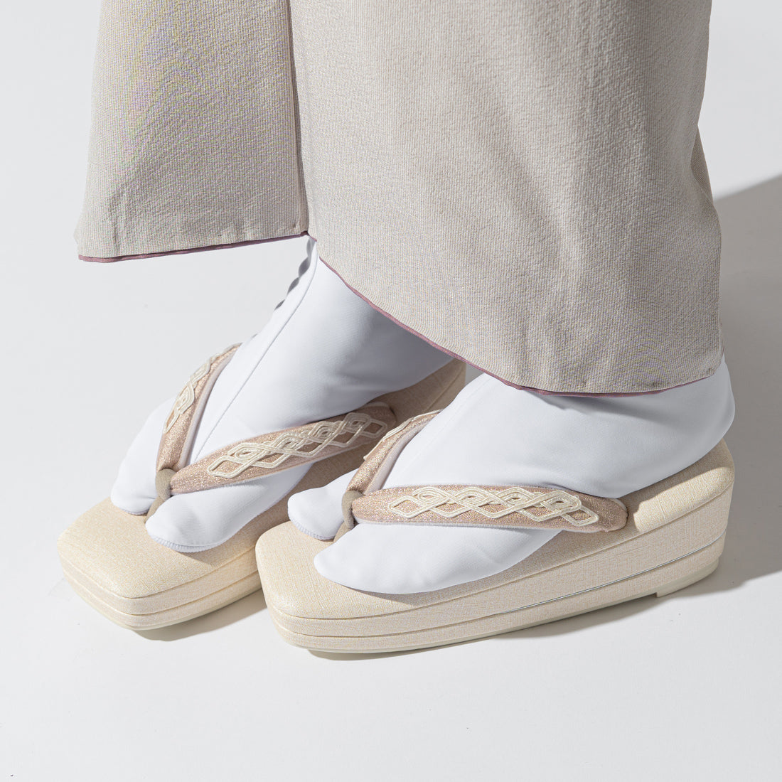 Zori | Cinderella | Tsumugi Pattern × Cord Embroidery