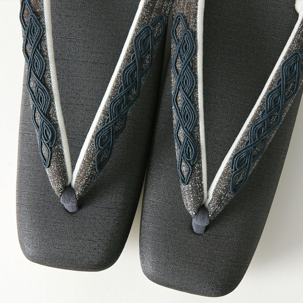 LL Size Ready to Ship | Queen | Tsumugi Pattern × Cord Embroidery