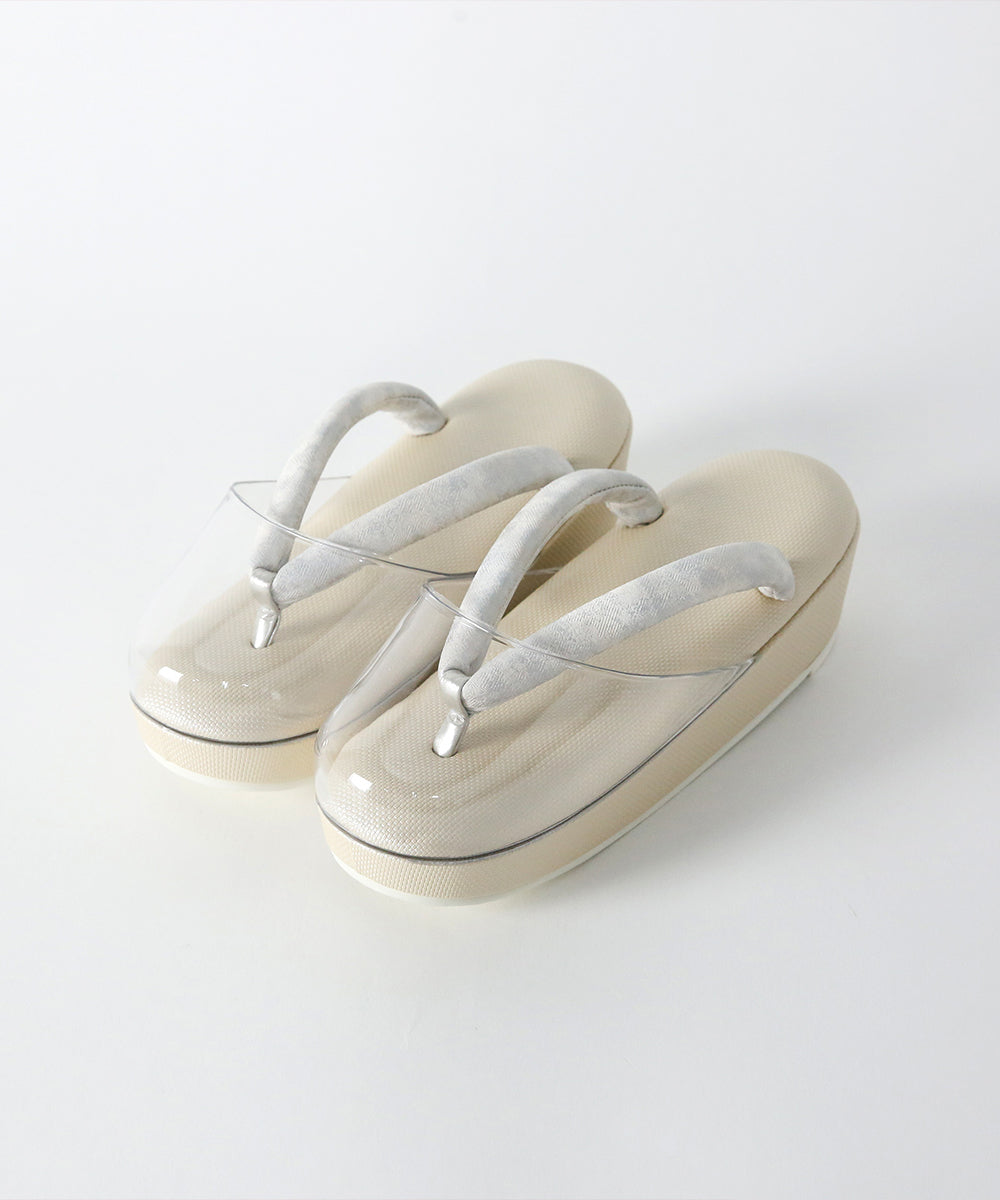 草履|きちんとした日にも履ける雨草履