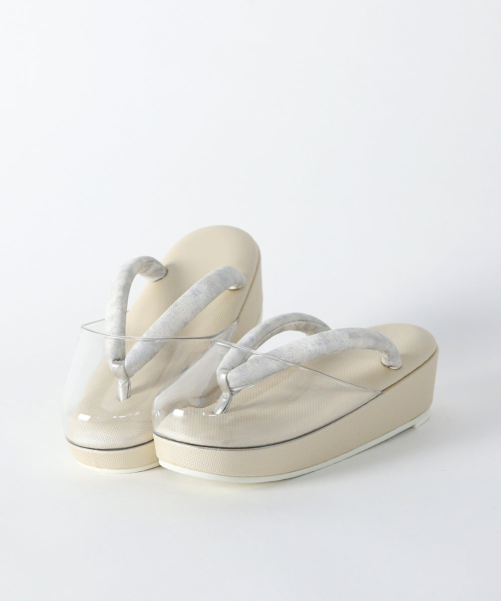 草履|きちんとした日にも履ける雨草履