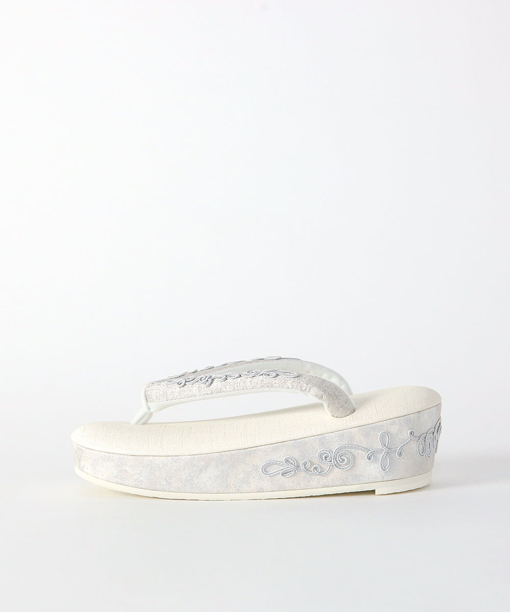 草履|コード刺繍デザイン