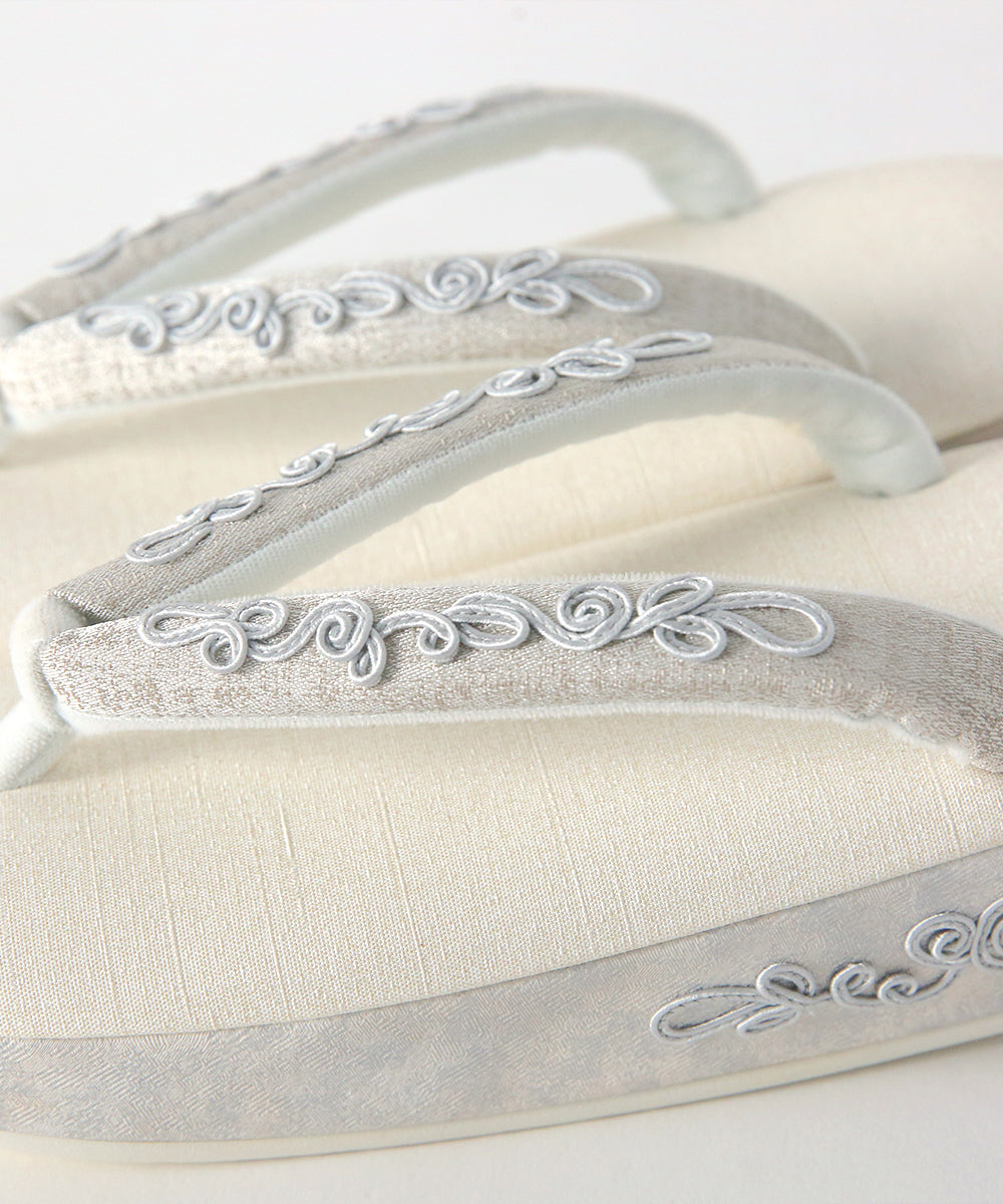 草履|コード刺繍デザイン