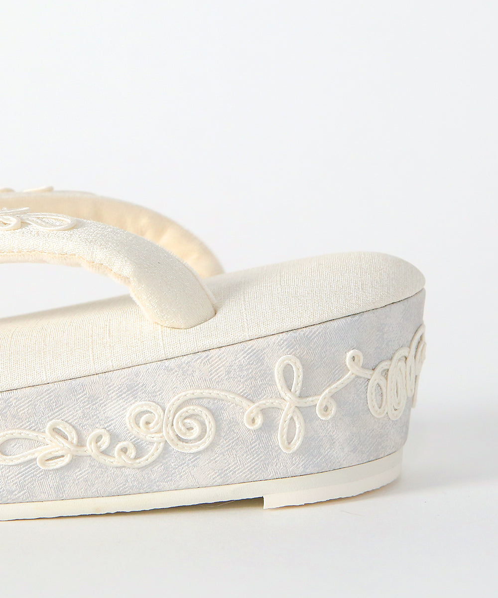 草履|コード刺繍デザイン