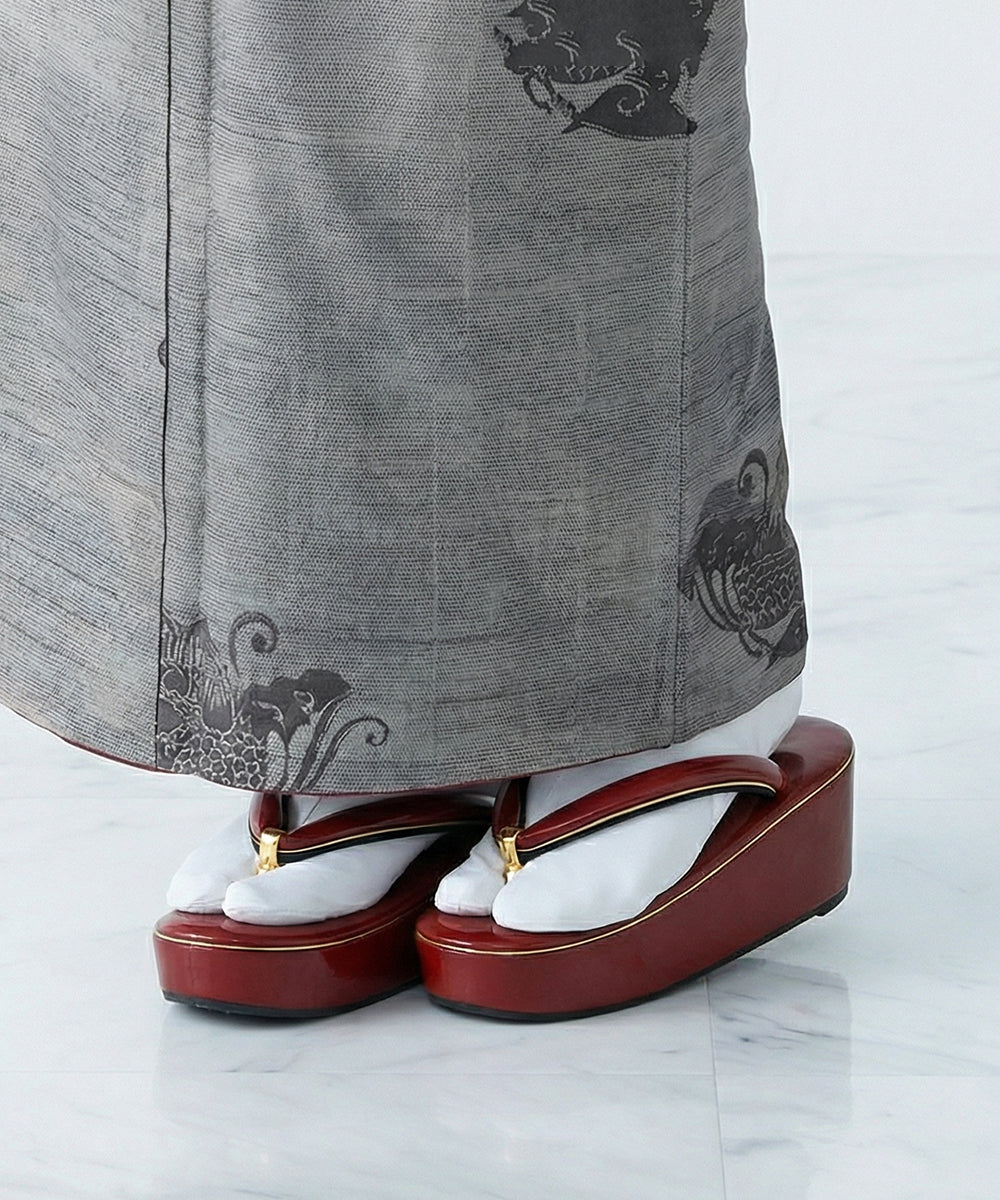 草履|ゴールドラインが映えるモダンな格子柄