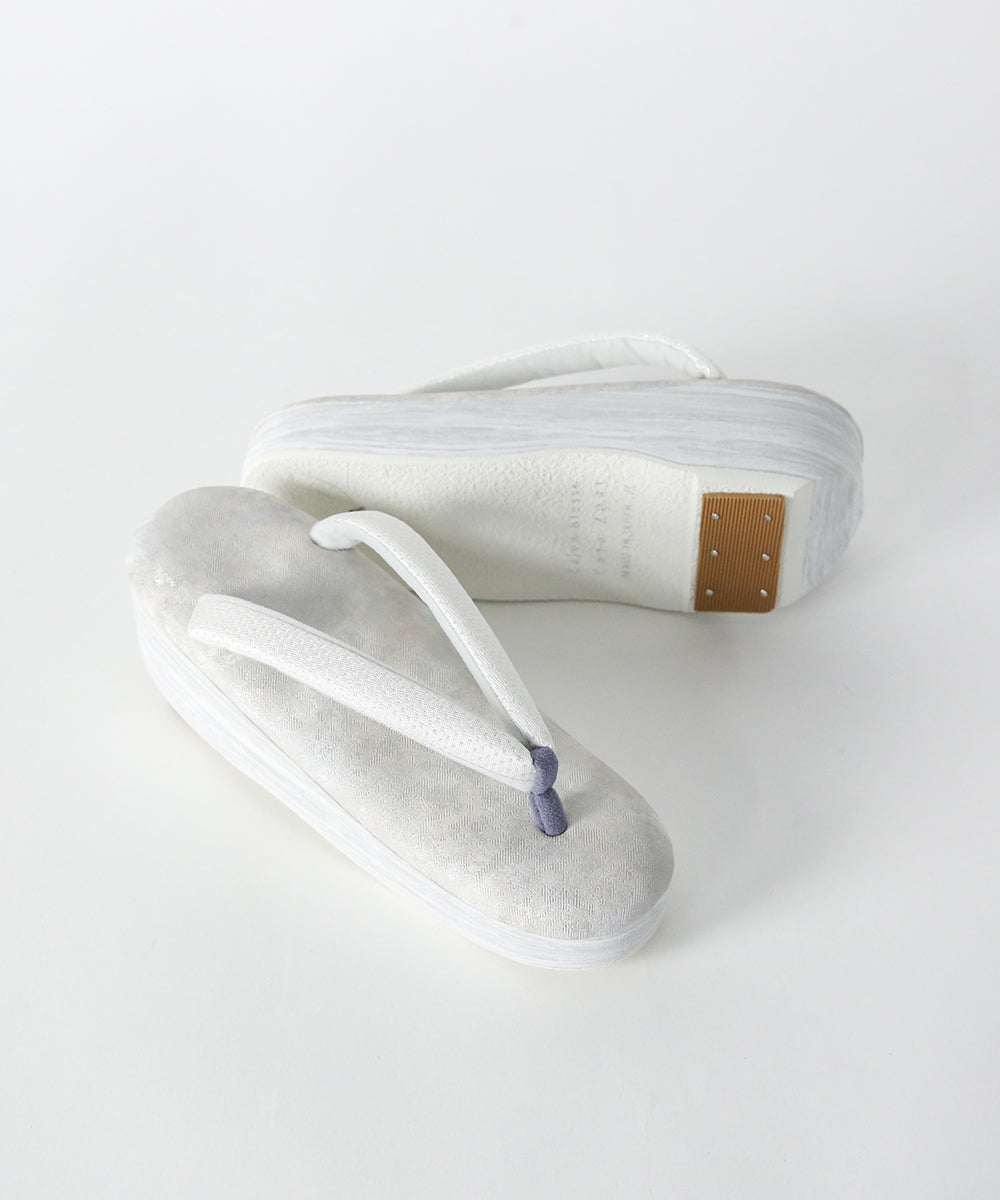 即納品|草履|IWASA×カレンブロッソ ぼかし柄 博多織鼻緒(ライトグレー)