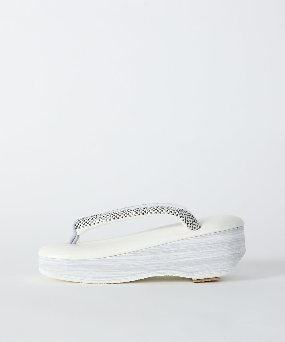 草履|IWASA×カレンブロッソ キルト柄 博多織鼻緒