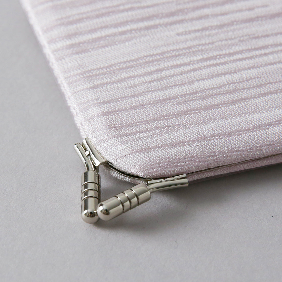 さふらん -SAFURAN- ウォレット|すなおモデル 岩佐オフィシャルショップ<フォーマルバッグ・和装バッグ・草履>【公式サイト】