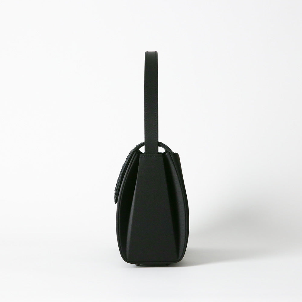 コード刺繍インナーマグネットフォーマルバッグ