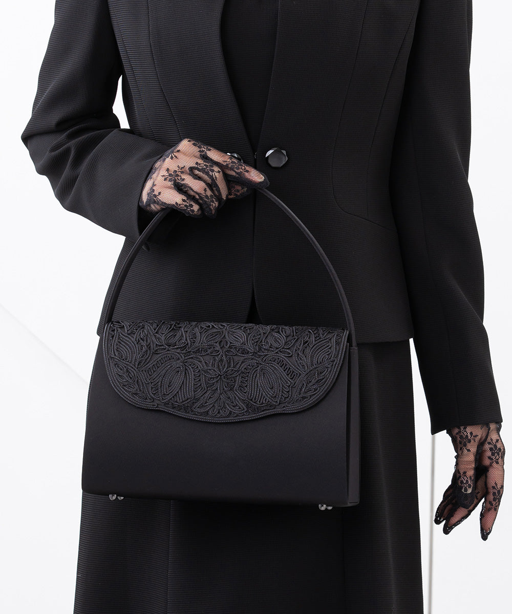 コード刺繍インナーマグネットフォーマルバッグ