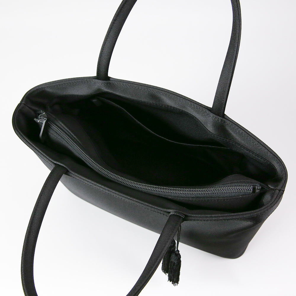 タッセル付き三室構造トートバッグ 岩佐オフィシャルショップ<フォーマルバッグ・和装バッグ・草履>【公式サイト】