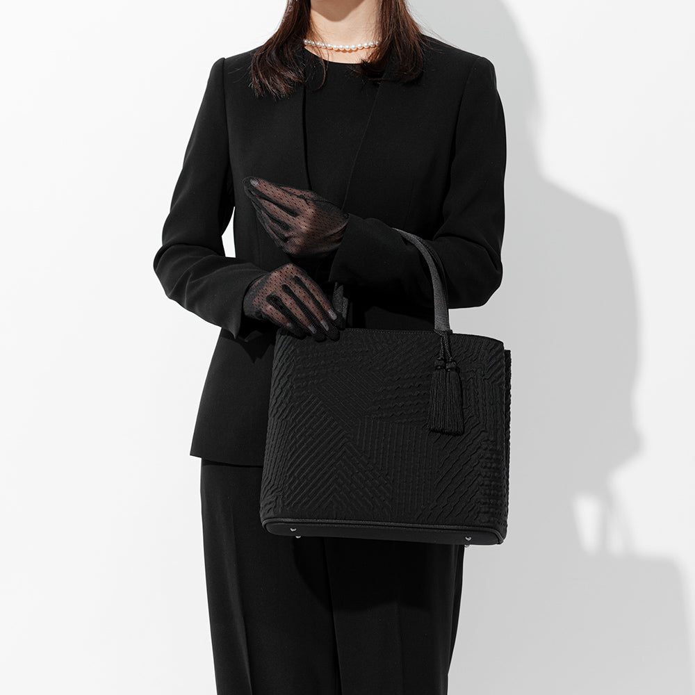 タッセル付きジオメトリック二層式バッグ