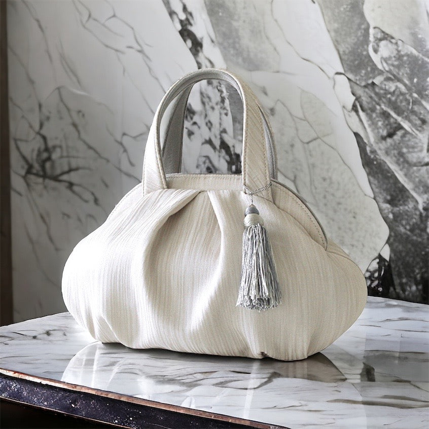 即納品|銀嶺 -GINREI-|すなおモデル 岩佐オフィシャルショップ<フォーマルバッグ・和装バッグ・草履>【公式サイト】