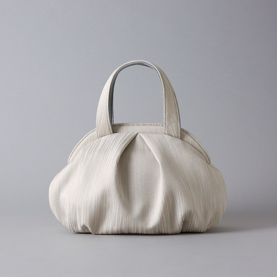 即納品|銀嶺 -GINREI-|すなおモデル 岩佐オフィシャルショップ<フォーマルバッグ・和装バッグ・草履>【公式サイト】