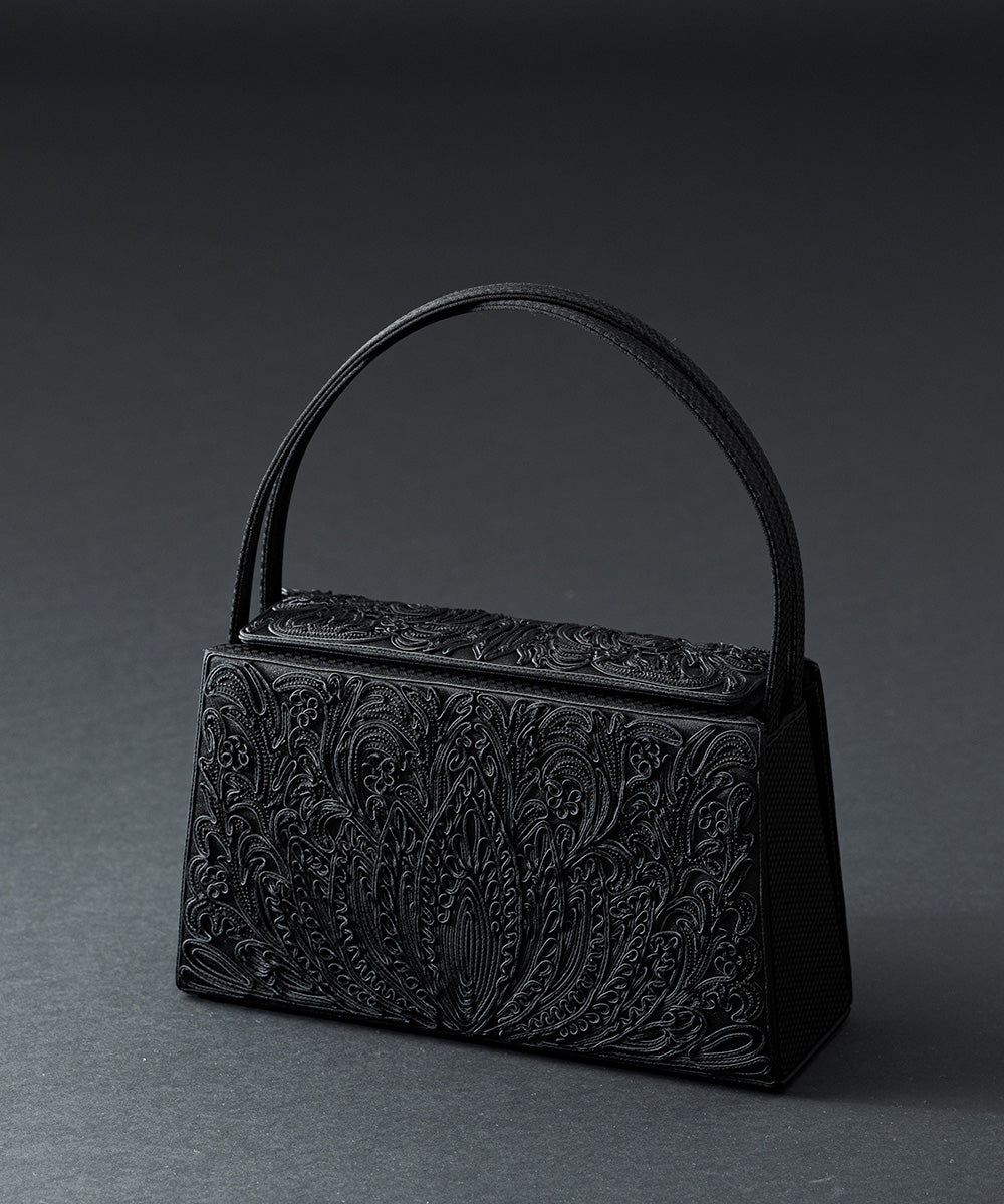 コード刺繍上部開閉フォーマルバッグ