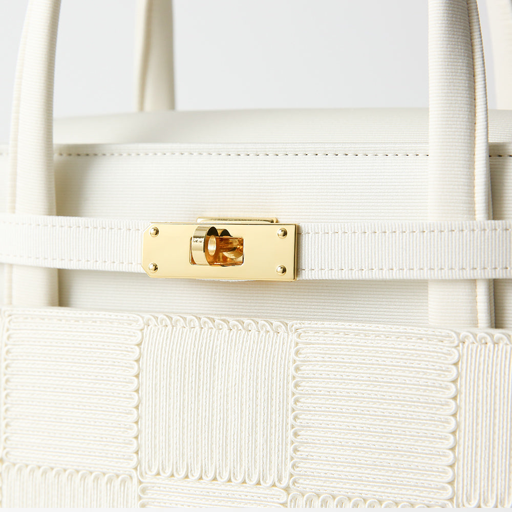 Square cord embroidered bag | Kosuna model