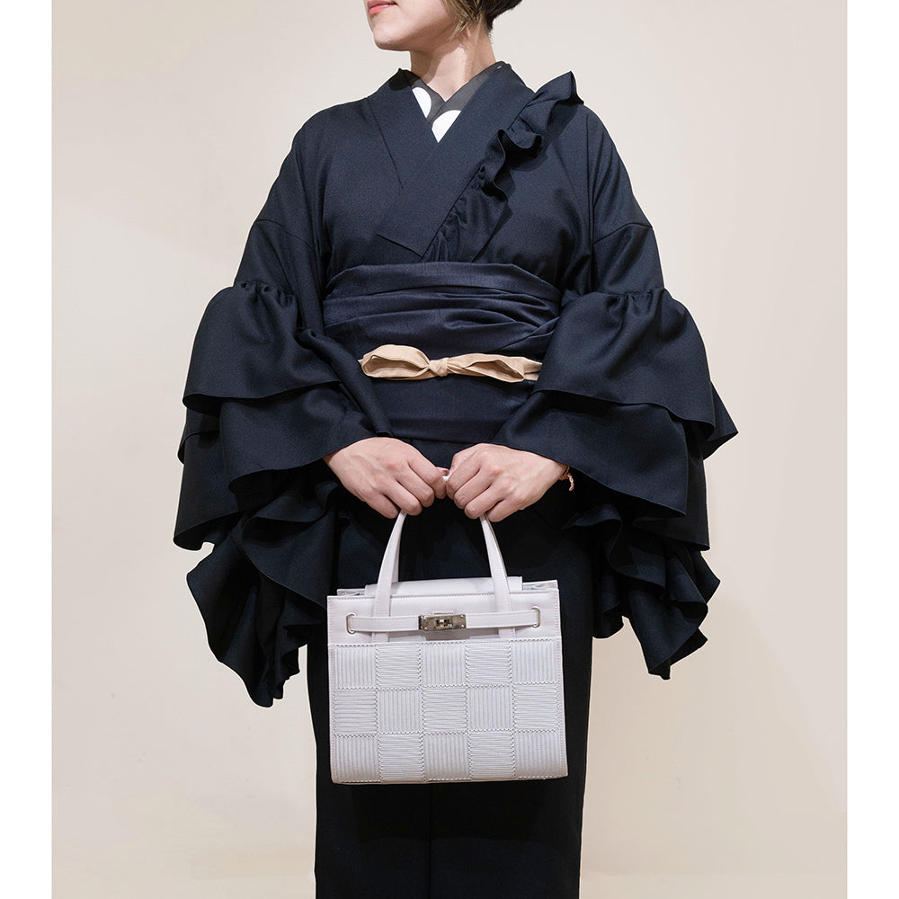 Square cord embroidered bag | Kosuna model