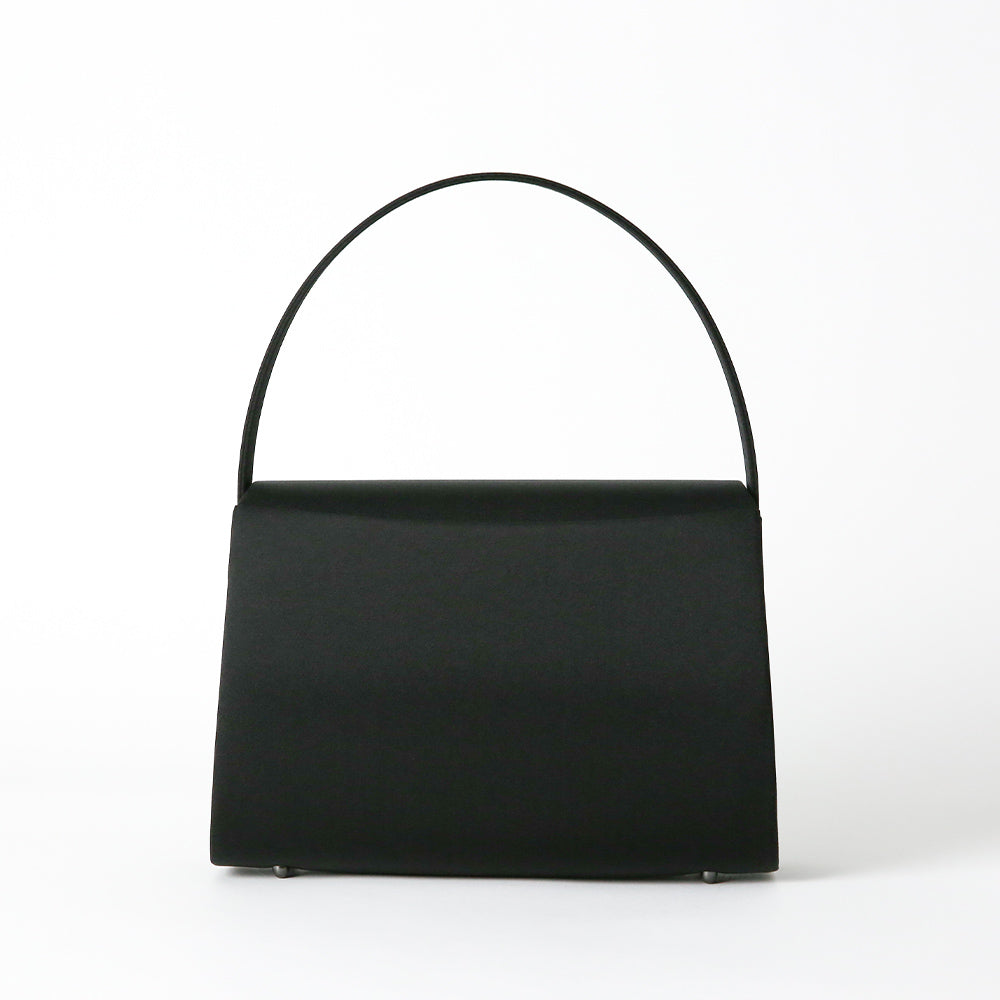 Satin switching formal bag with built-in magnet