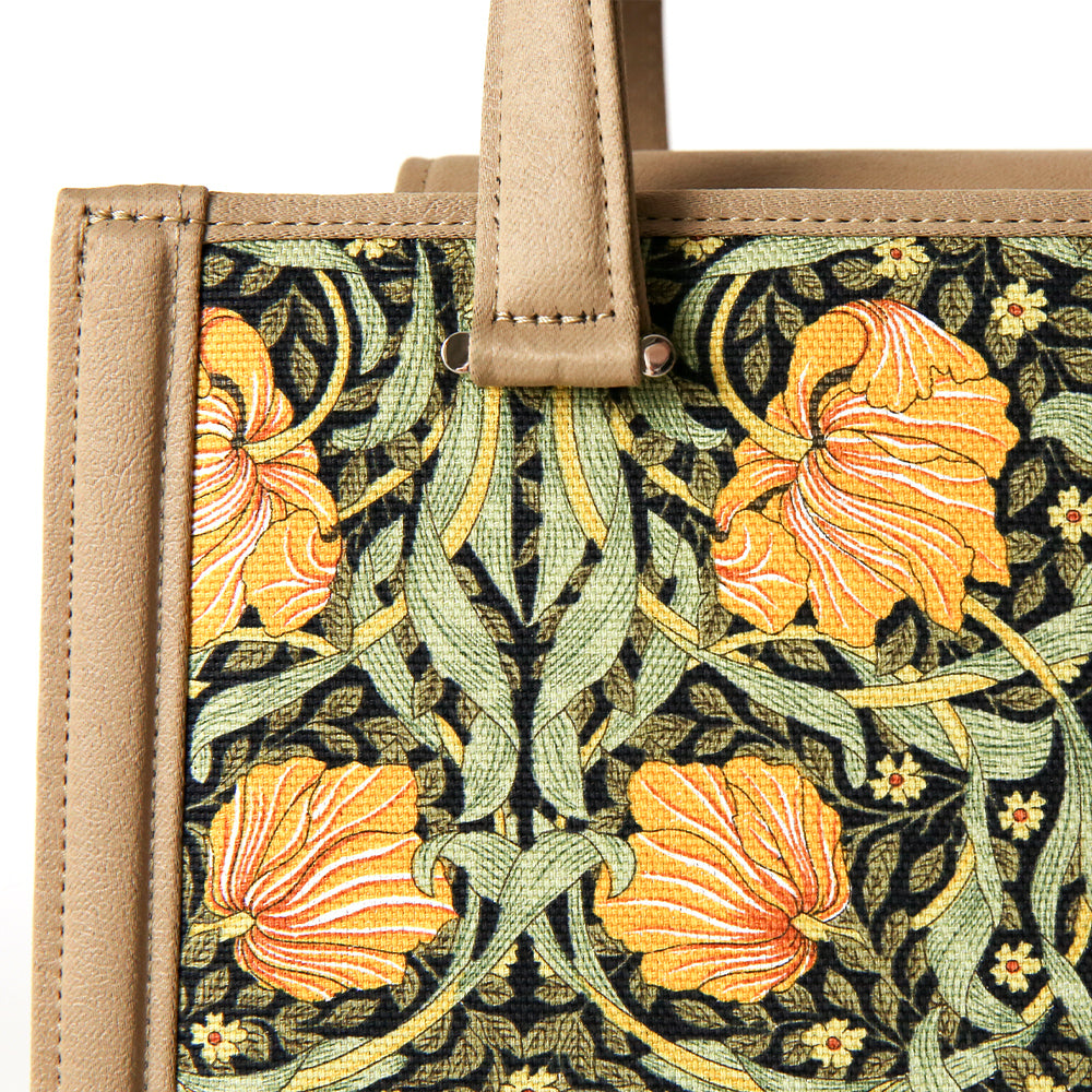 Carre pin panel