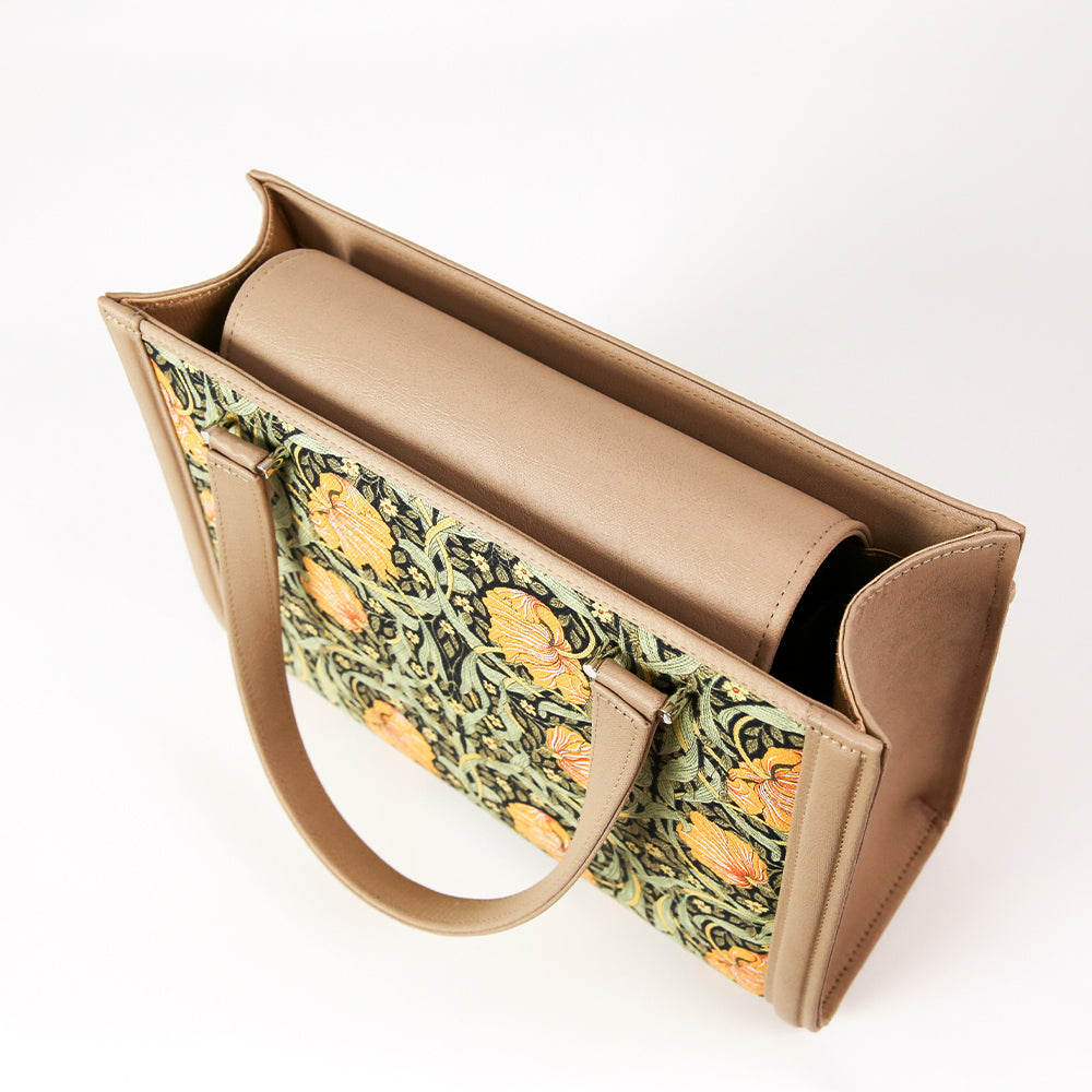 Carre pin panel