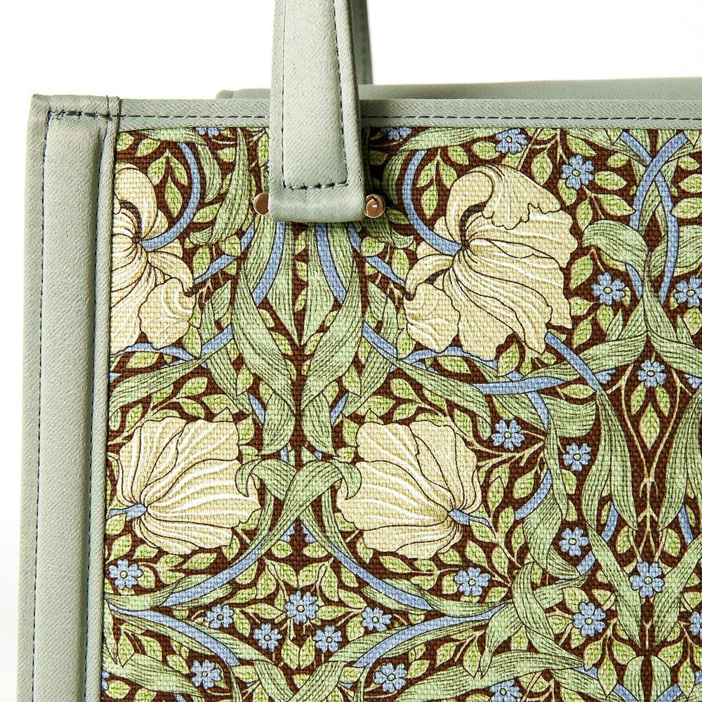 Carre pin panel