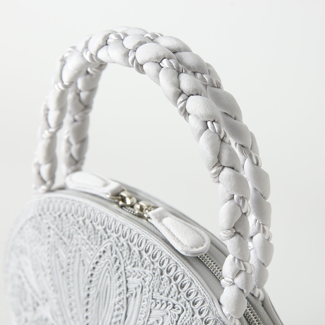 コード刺繍ハンドバッグ