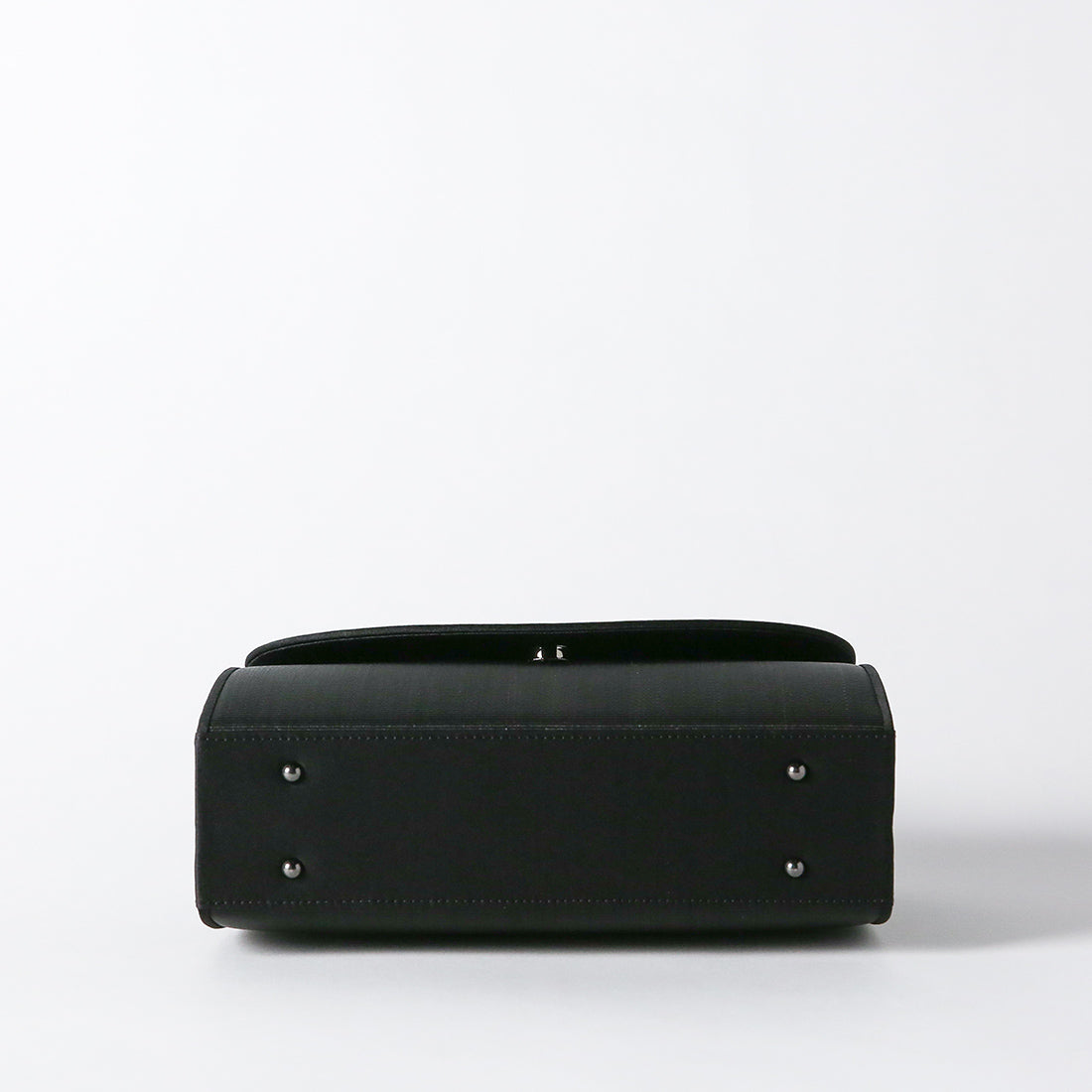 ホースヘアパイピングフォーマルバッグ