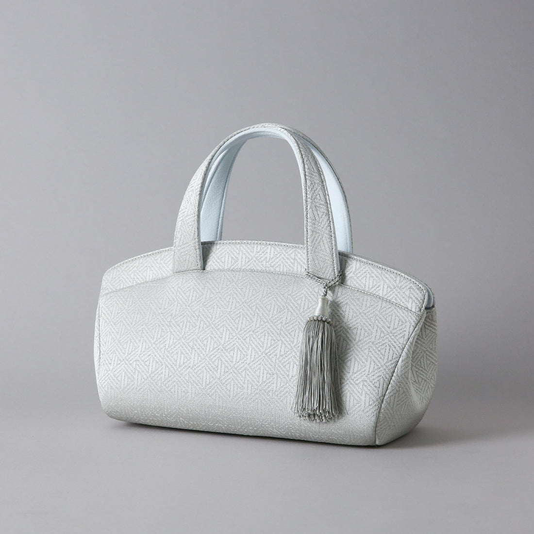 シェル プラチナム【美しい所作をさり気なくサポートしてくれるバッグ‐LOW-】