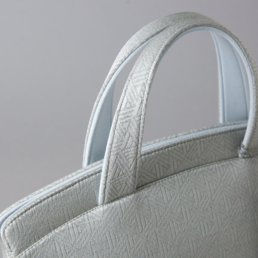 シェル プラチナム【美しい所作をさり気なくサポートしてくれるバッグ‐LOW-】