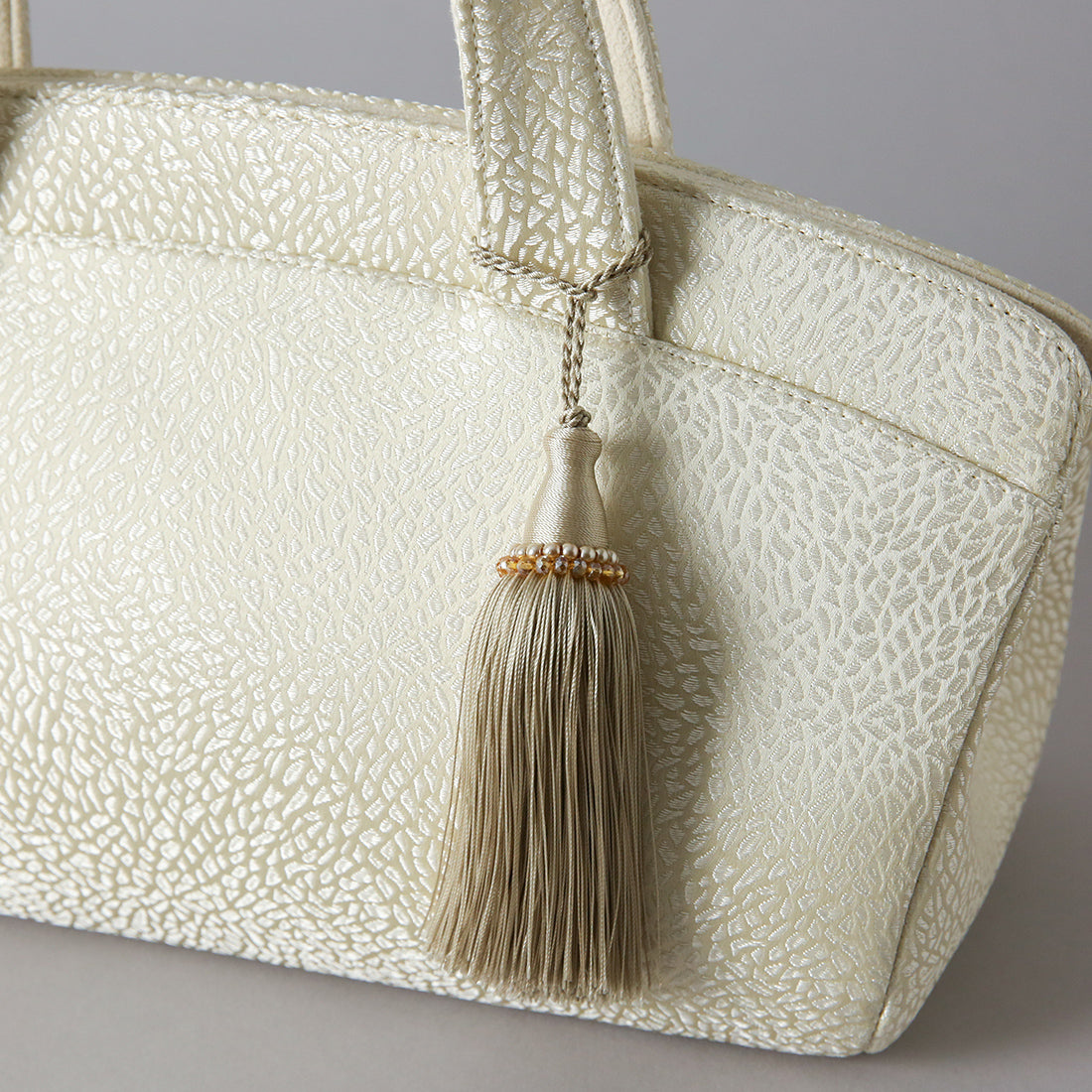 シェル エルシア【美しい所作をさり気なくサポートしてくれるバッグ‐LOW-】