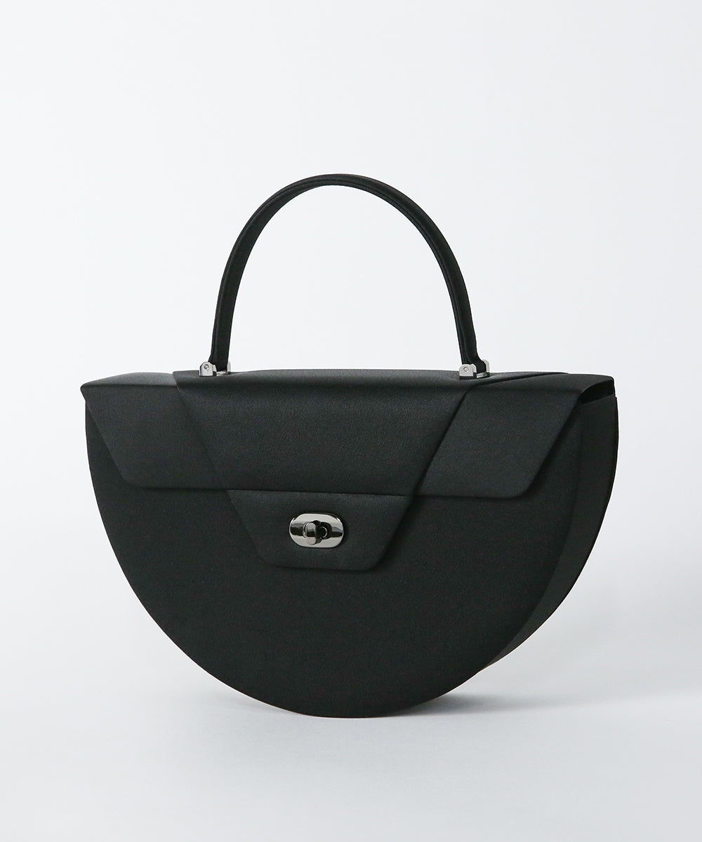 ハーフ・ムーン ノワール