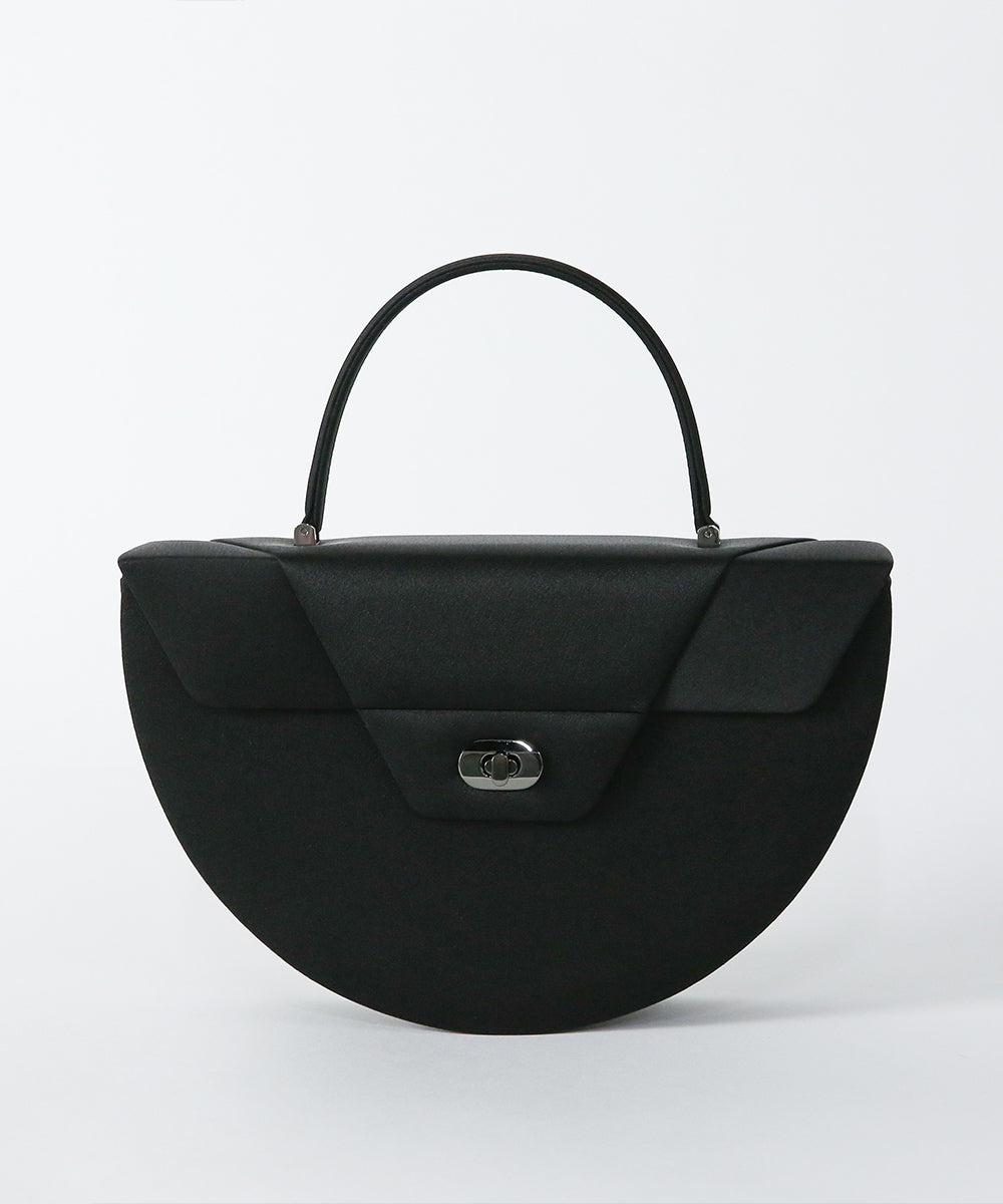 ハーフ・ムーン ノワール