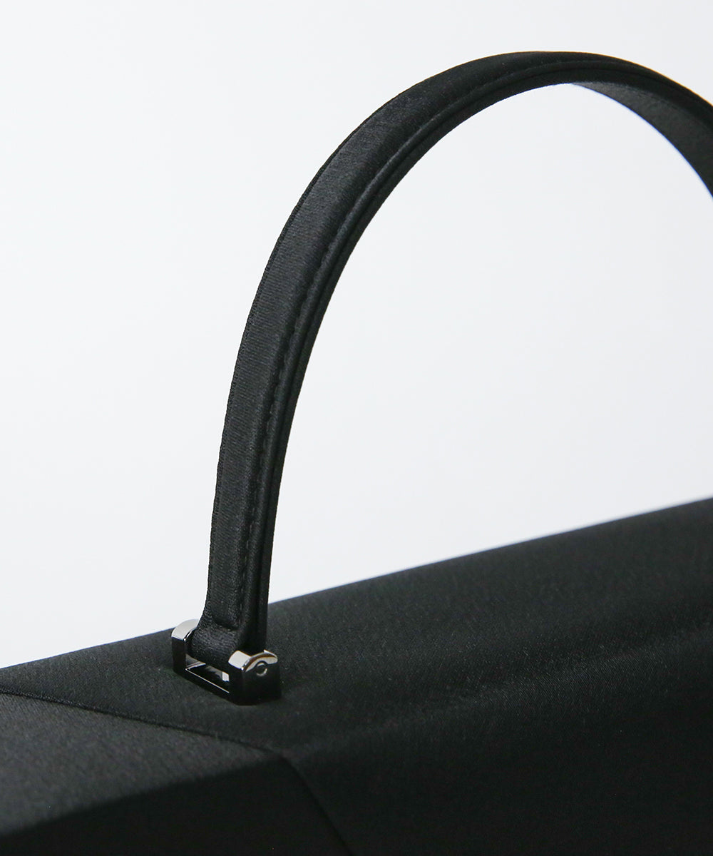 ハーフ・ムーン ノワール