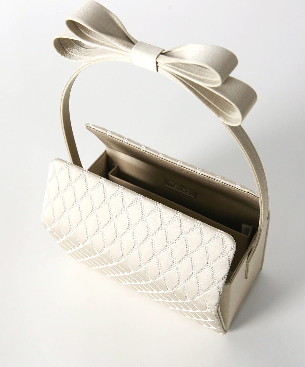 リボンハンドルスクエアバッグ