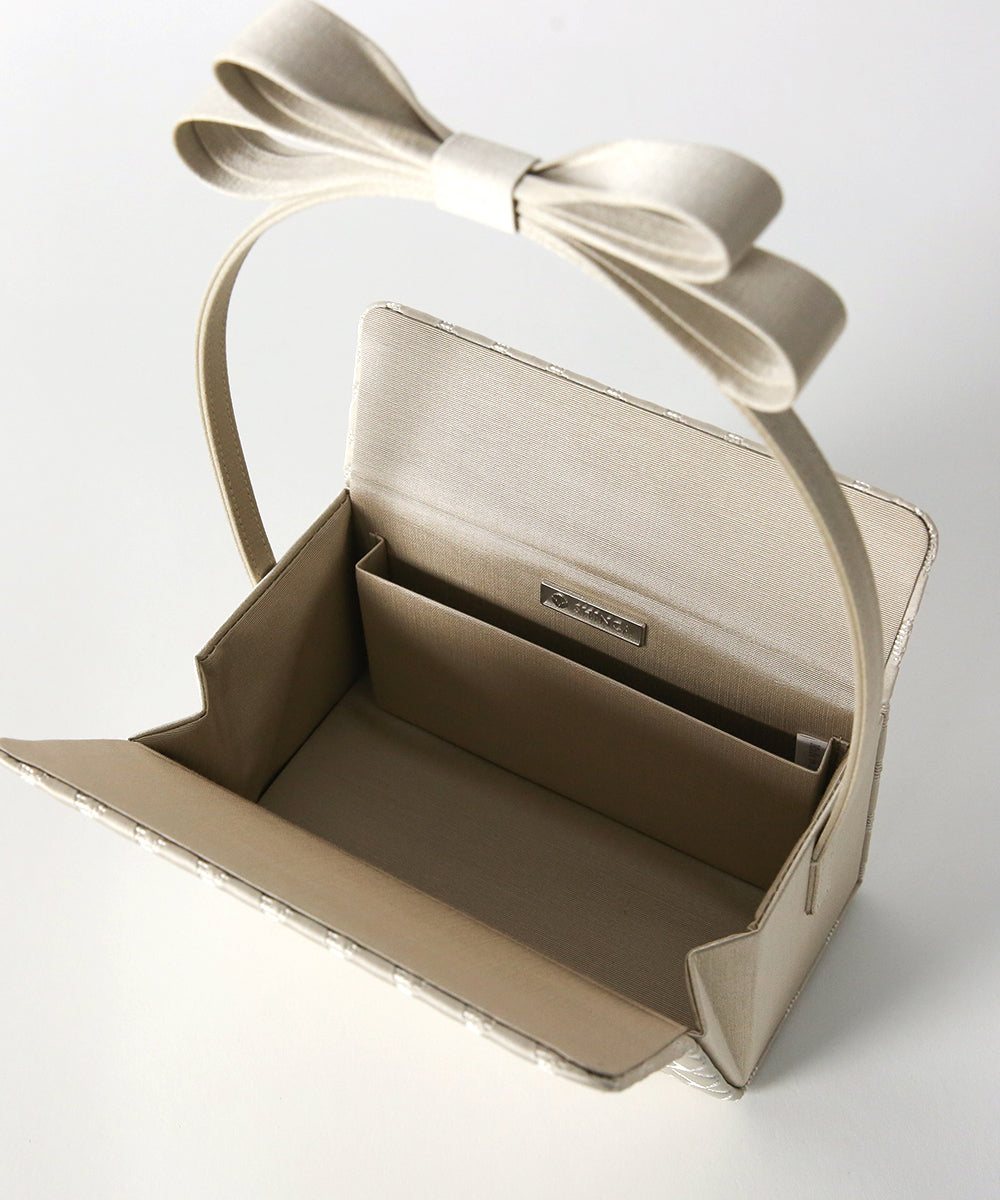 リボンハンドルスクエアバッグ