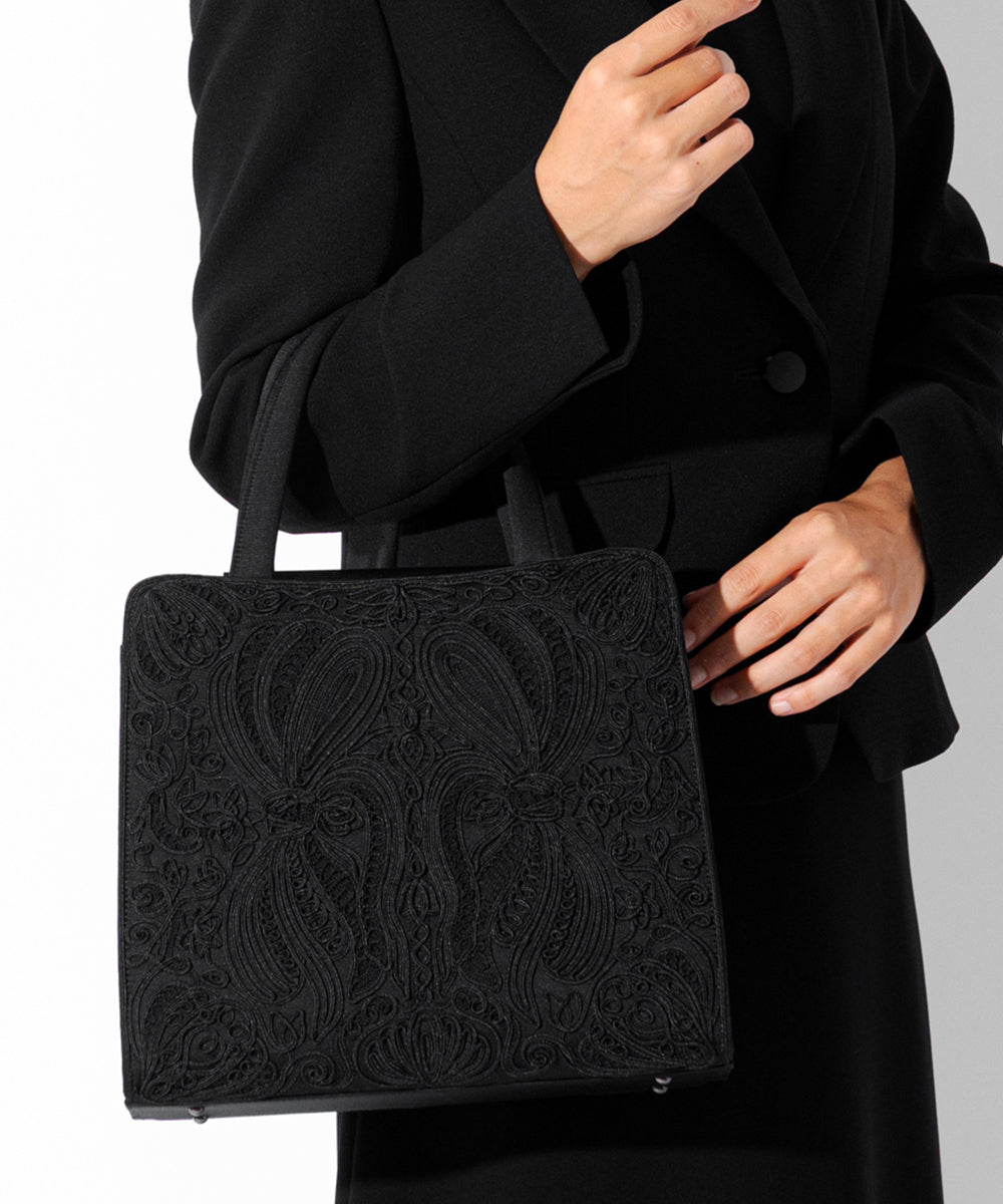 Inner magnetic cord embroidery tote formal bag