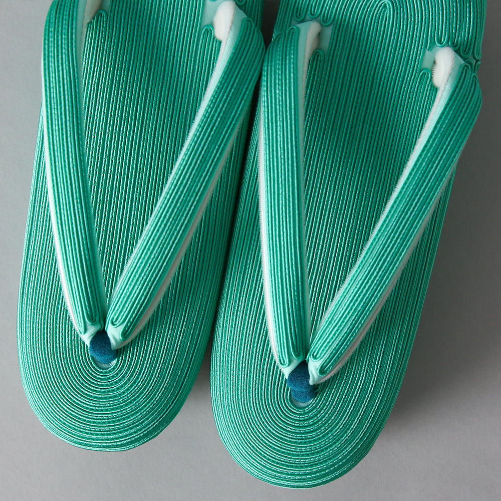 即納品|コード刺繍草履|小砂モデル