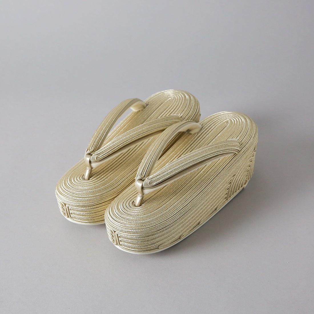 Lサイズ即納品|コード刺繍草履|小砂モデル