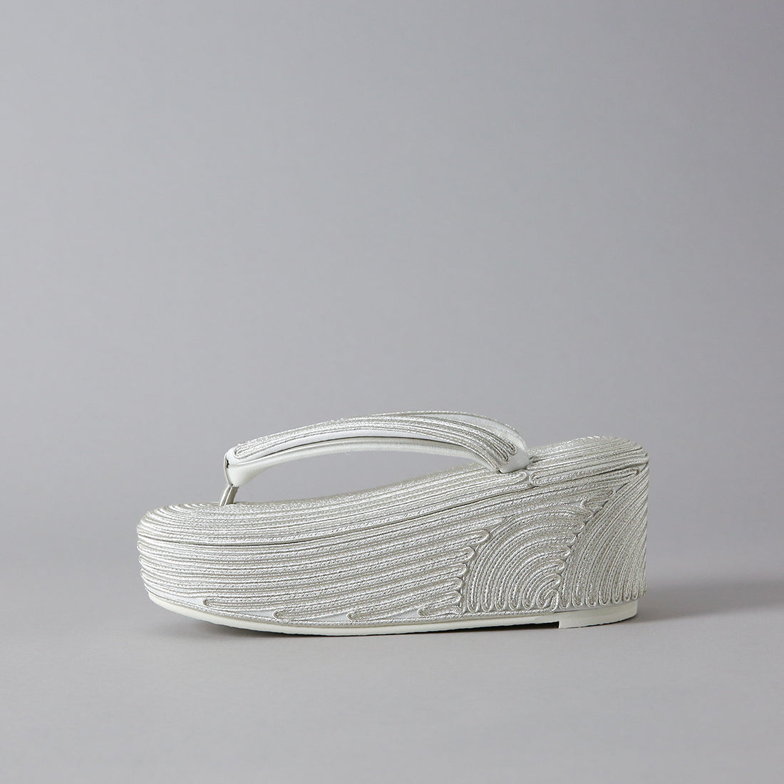 コード刺繍草履