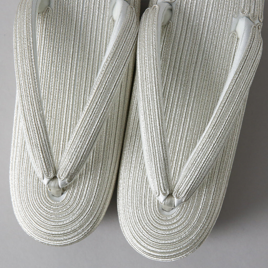 コード刺繍草履