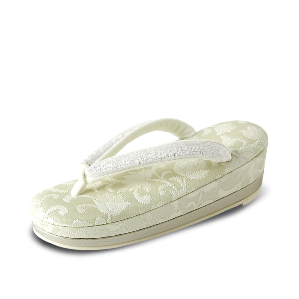 草履|花唐草 岩佐オフィシャルショップ<フォーマルバッグ・和装バッグ・草履>【公式サイト】