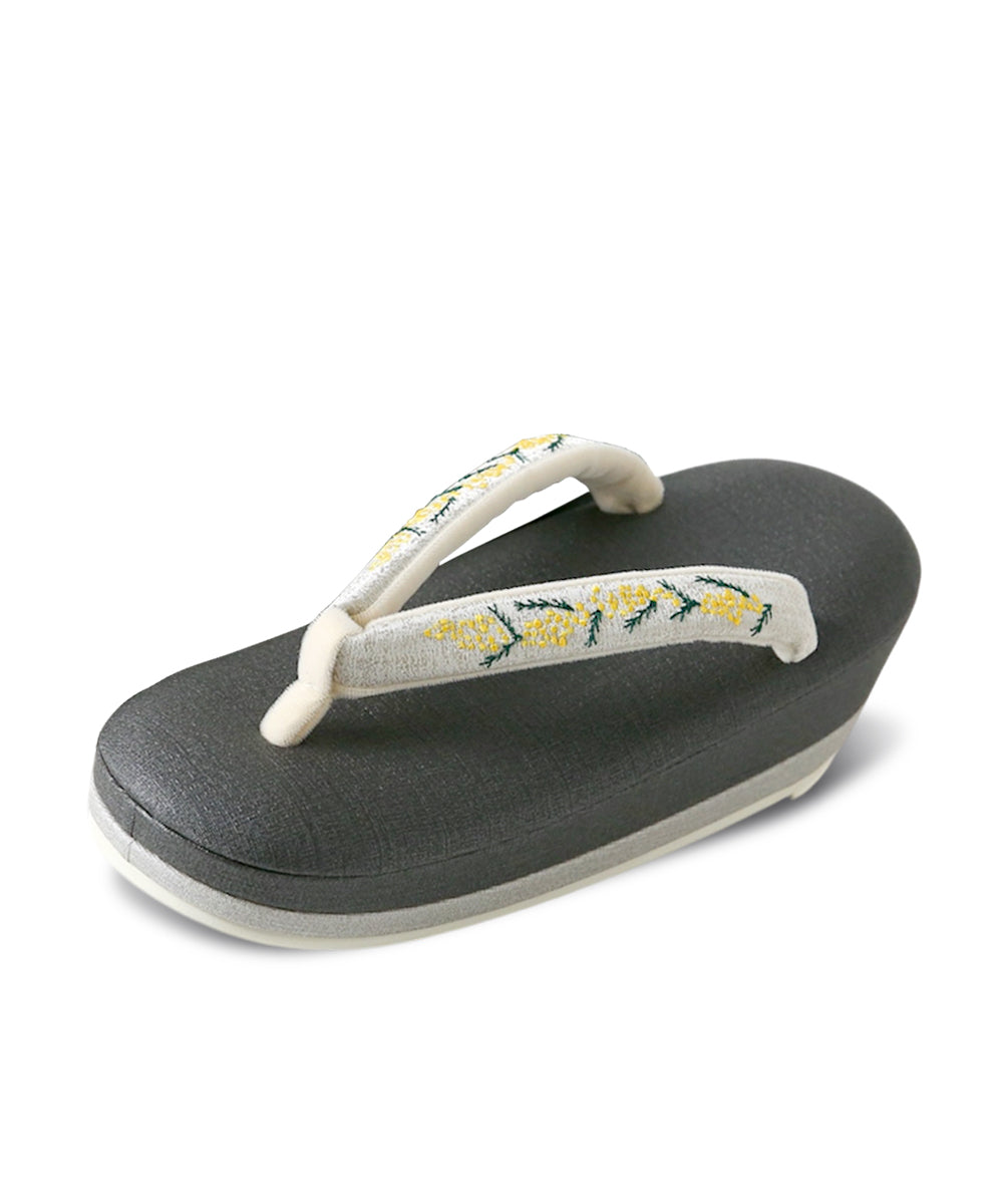 Zori sandals | Mimosa embroidered sandals | Sunao model