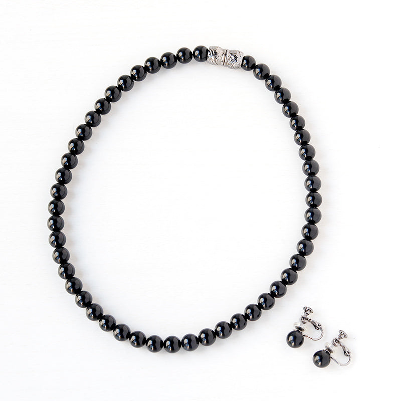 天然8mmジェット ネックレス&イヤリング(ピアス) 2点セット 岩佐オフィシャルショップ<フォーマルバッグ・和装バッグ・草履>【公式サイト】