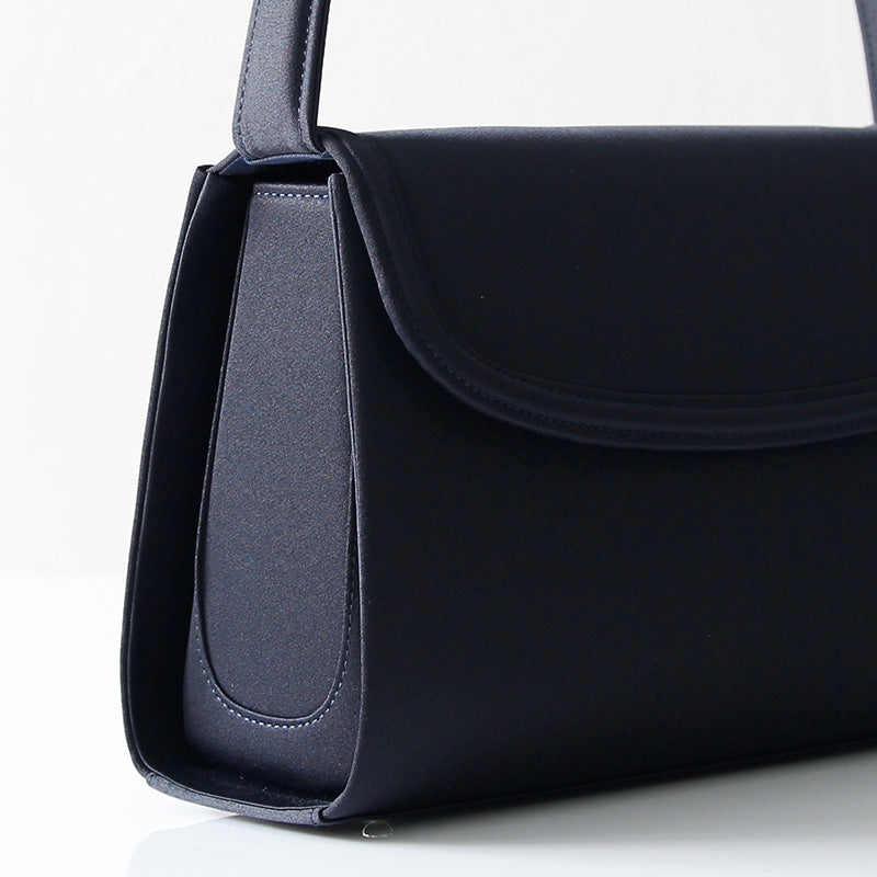 濃紺フォーマルバッグ