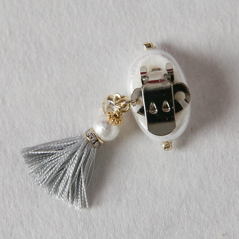 タッセルチャーム|小砂モデル 岩佐オフィシャルショップ<フォーマルバッグ・和装バッグ・草履>【公式サイト】