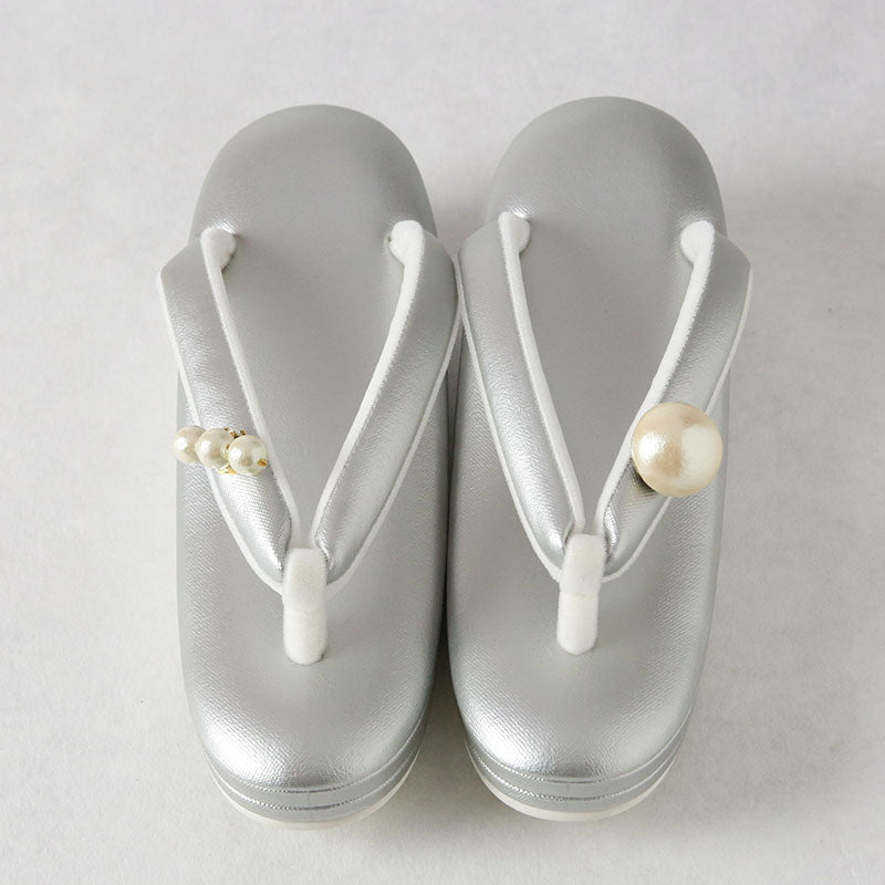 3粒コットンパール|小砂モデル 岩佐オフィシャルショップ<フォーマルバッグ・和装バッグ・草履>【公式サイト】